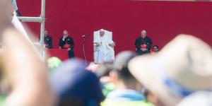 2023.08.06 7º dia JMJ - Papa recebe os voluntários no Passeio Marítimo de Algés_JM (7).jpg